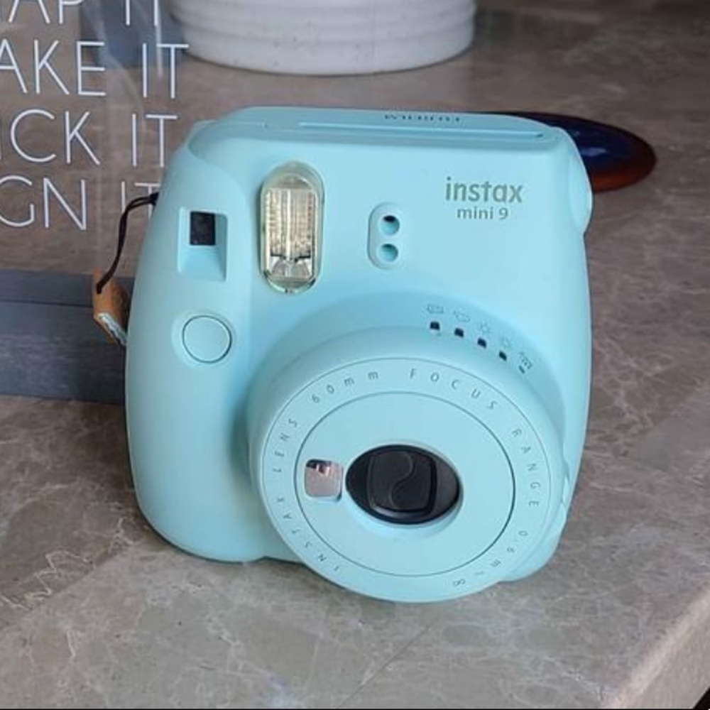 Instax Mini 9 - Picture 2 of 2